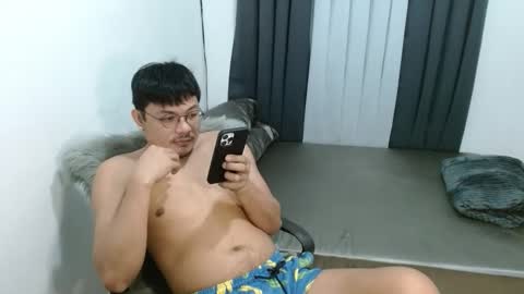 Snapshot of love_hottieh chatting on 14, 11, 2025 love_hottieh online show from 14, 11, 2025