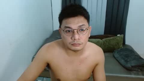 Snapshot of love_hottieh chatting on 8, 4, 2026 love_hottieh online show from 8, 4, 2026