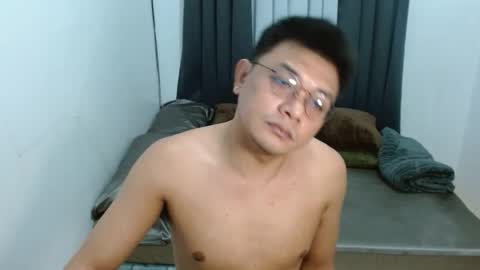 Snapshot of love_hottieh chatting on 14, 4, 2026 love_hottieh online show from 14, 4, 2026