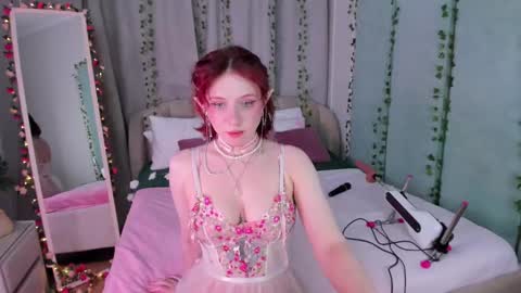 Lola online show from 11, 2, 2025