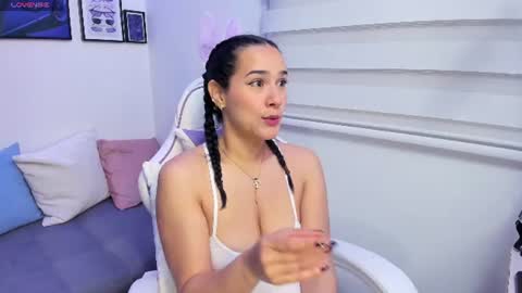 Kristen LoveBerry online show from 8, 7, 2026