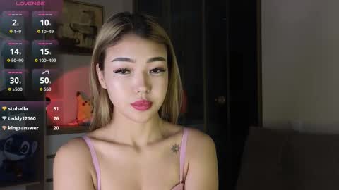 Snapshot of love_peace_here chatting on 9, 10, 2025 hi its me  online show from 9, 10, 2025