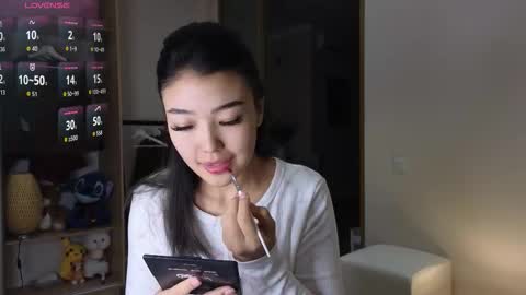 Snapshot of love_peace_here chatting on 23, 10, 2025 hi its me  online show from 23, 10, 2025