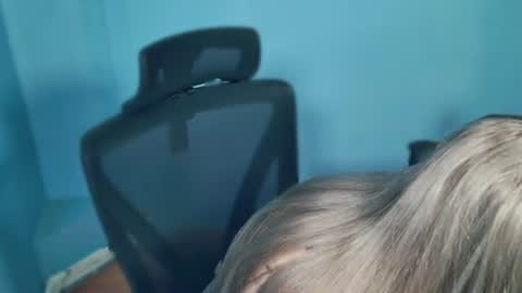Snapshot of love_wiggy18 chatting on 19, 6, 2026 Ally online show from 19, 6, 2026