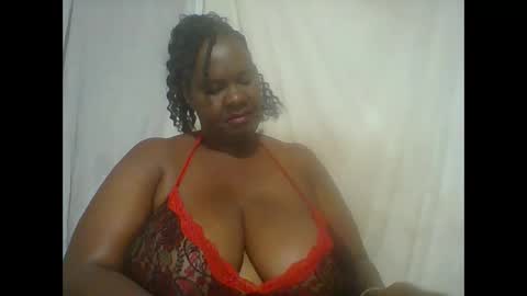 Snapshot of lovebigmelon chatting on 2, 12, 2025 Lynn online show from 2, 12, 2025