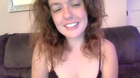Snapshot of loveconnie chatting on 19, 9, 2025 Connie Rae online show from 19, 9, 2025
