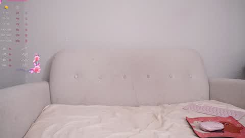 Snapshot of loveegirll chatting on 22, 12, 2024 katalina online show from 22, 12, 2024