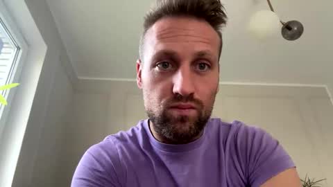 lovefuesse online show from 4, 11, 2025