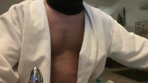 Loveisperfect online show from 5, 11, 2025