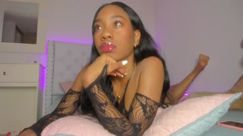Snapshot of loveit_hermione chatting on 5, 1, 2025 Val online show from 5, 1, 2025