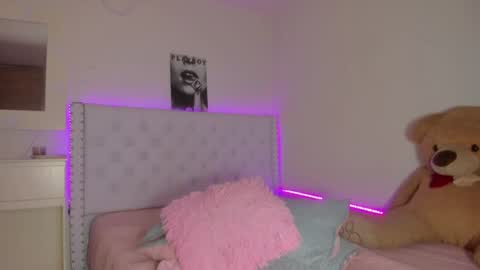 Snapshot of loveit_hermione chatting on 27, 2, 2025 Val online show from 27, 2, 2025