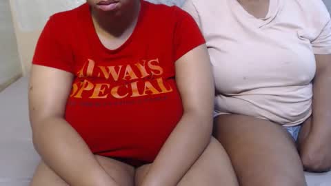 Snapshot of lovejennyx chatting on 13, 9, 2025 lovejennyx online show from 13, 9, 2025