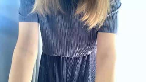 Snapshot of lovelladeboer chatting on 22, 10, 2025 Ella online show from 22, 10, 2025