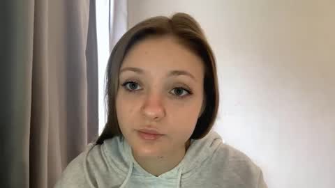 Snapshot of lovelladeboer chatting on 27, 10, 2025 Ella online show from 27, 10, 2025