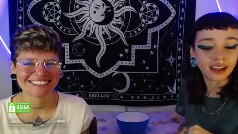 Alex  Violet online show from 5, 3, 2025