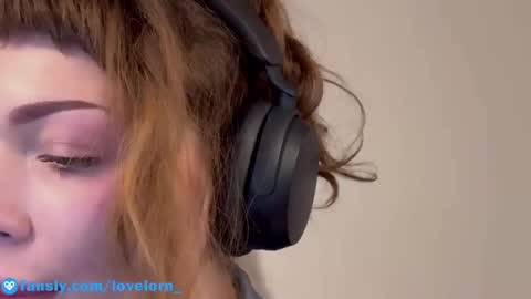 Snapshot of lovelorn_ chatting on 29, 12, 2024 Elsa online show from 29, 12, 2024