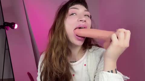 Snapshot of lovelorn_ chatting on 1, 3, 2025 Elsa online show from 1, 3, 2025