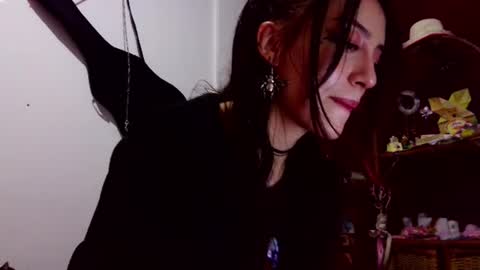 Snapshot of lovely_akira_xwx chatting on 9, 7, 2026 Tami online show from 9, 7, 2026