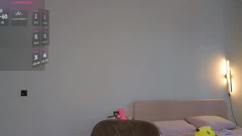 Snapshot of lovely_babyy chatting on 25, 2, 2025 Jenny online show from 25, 2, 2025