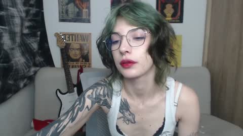 Cassie online show from 4, 2, 2025