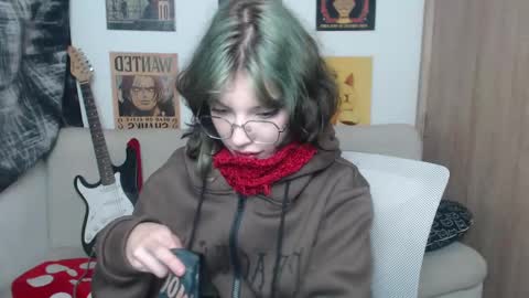 Cassie online show from 17, 2, 2025