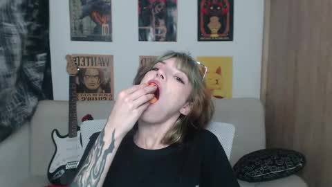 Cassie online show from 23, 2, 2025