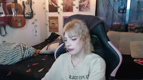 Snapshot of lovely_cass chatting on 24, 5, 2026 Cassie online show from 24, 5, 2026