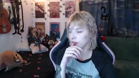 Snapshot of lovely_cass chatting on 11, 6, 2026 Cassie online show from 11, 6, 2026