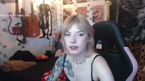 Snapshot of lovely_cass chatting on 26, 6, 2026 Cassie online show from 26, 6, 2026