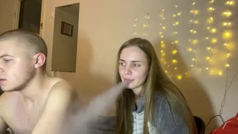 lovely_couple00 online show from 19, 3, 2026