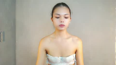 Snapshot of lovely_darlingx chatting on 15, 6, 2026 Precious . online show from 15, 6, 2026