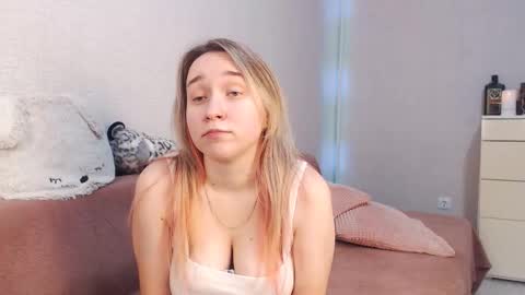 Lovely Hayley online show from 25, 11, 2025