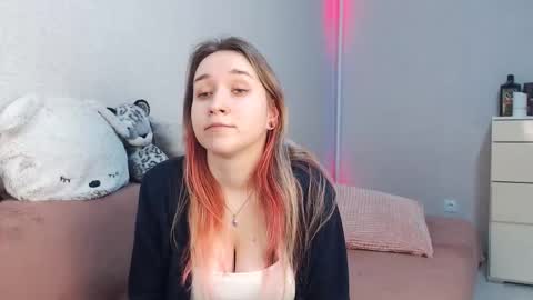 Lovely Hayley online show from 11, 2, 2026