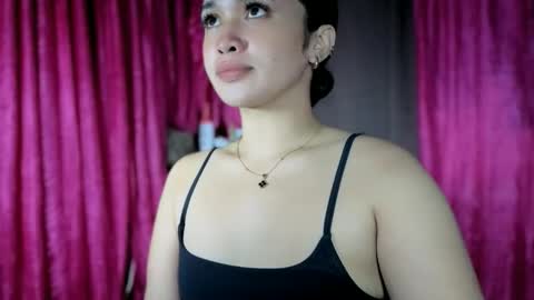 Snapshot of lovely_kurtny04 chatting on 23, 3, 2026 LOVE online show from 23, 3, 2026