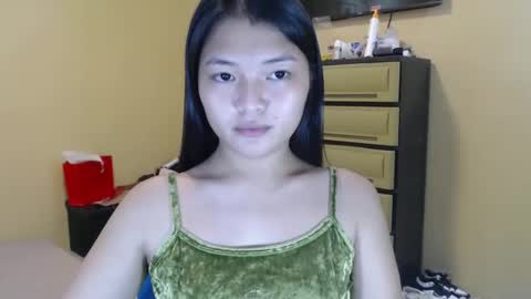 Lovely Laura online show from 2, 12, 2024