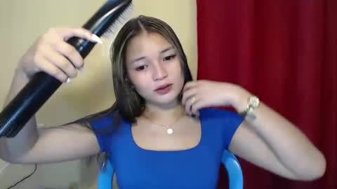 Lovely Laura online show from 19, 12, 2024