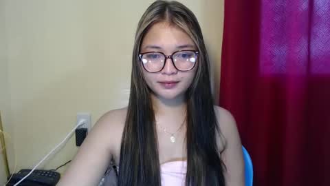 Lovely Laura online show from 24, 12, 2024