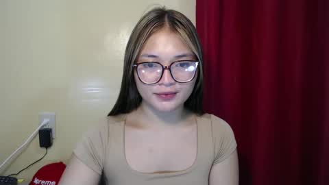 Lovely Laura online show from 25, 12, 2024