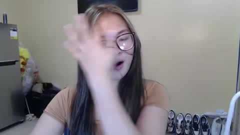 Lovely Laura online show from 24, 1, 2025