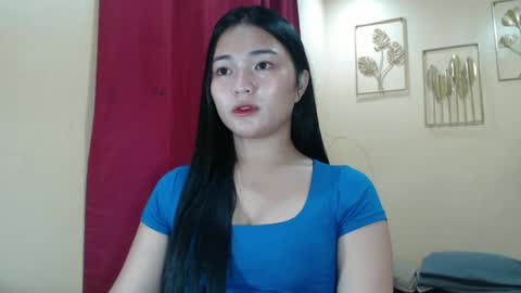 Lovely Laura online show from 17, 2, 2025