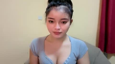 Lovely Laura online show from 22, 9, 2025