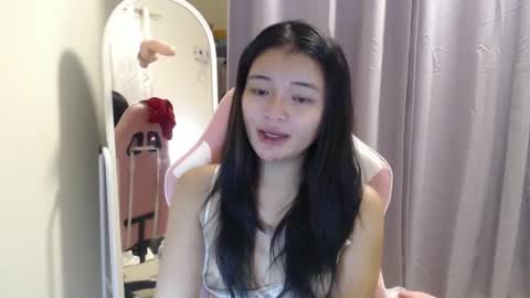 Lovely Laura online show from 2, 10, 2025