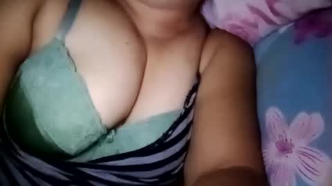Snapshot of lovely_orchid chatting on 5, 1, 2025 lovely_orchid online show from 5, 1, 2025