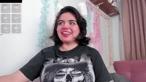 Snapshot of lovely_paris_01 chatting on 19, 12, 2024 Paris Rose online show from 19, 12, 2024