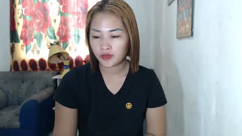 Snapshot of lovely_singlemom chatting on 15, 1, 2025 ask me dear online show from 15, 1, 2025