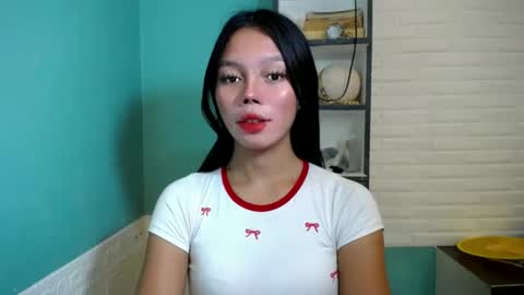 Snapshot of lovely_thea_xoxo chatting on 2, 3, 2026 Thea online show from 2, 3, 2026