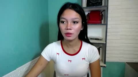 Snapshot of lovely_thea_xoxo chatting on 19, 3, 2026 Thea online show from 19, 3, 2026