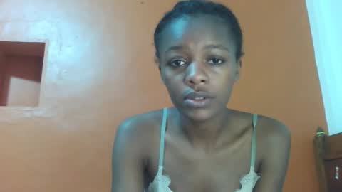 Snapshot of lovely_yvonne chatting on 11, 10, 2025 Lovely yvonne online show from 11, 10, 2025