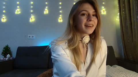 Snapshot of lovelykatea chatting on 1, 1, 2025 Kate only online show from 1, 1, 2025