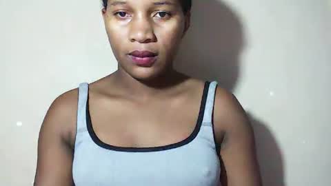 lovelylarra online show from 19, 5, 2026